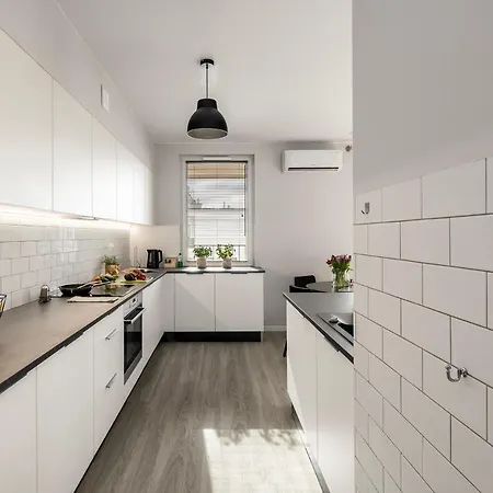 Shortstaypoland Pohulanka Apartman Varsó